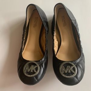 Michael Kors Black Quilted Flat Shoes Size 6M